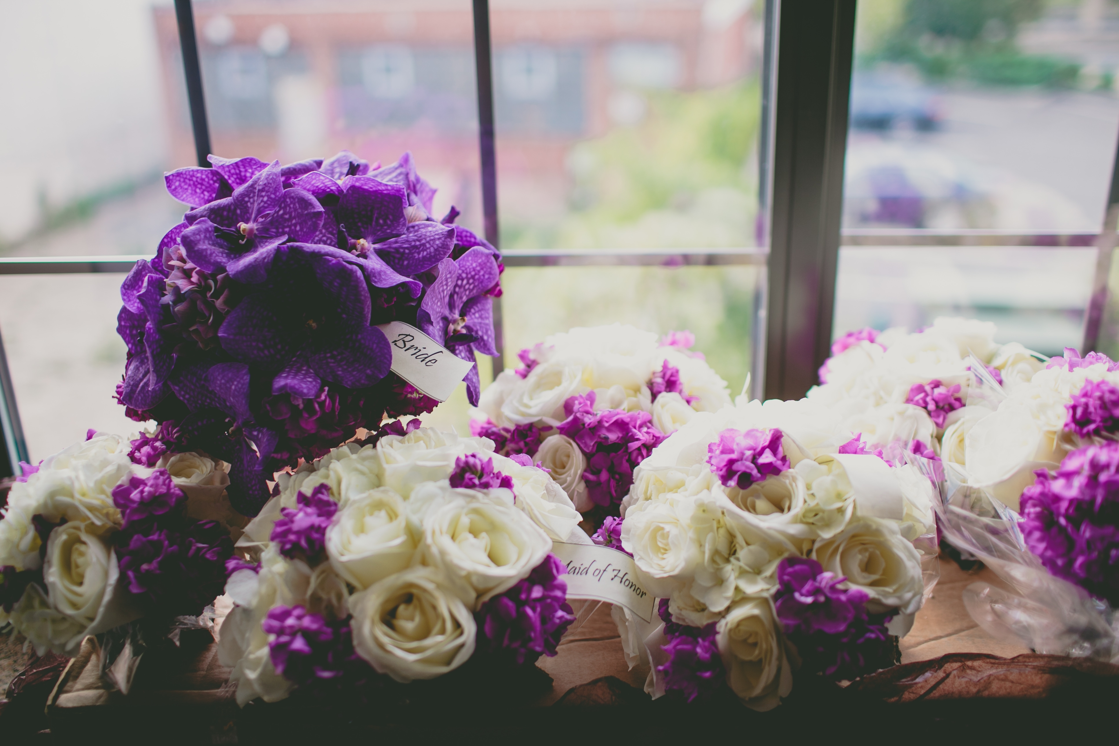 art-of-perfection-event-design-luxury-destination-wedding-planner-italy-purple-white-flower